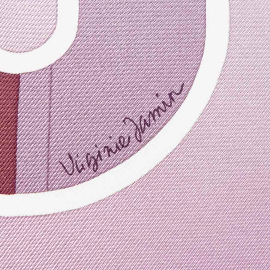 エルメス HERMES スカーフ カレ90 Melodie chromatique 半音階の エルメス HERMES スカーフ カレ90 Melodie chromatique 半音階の