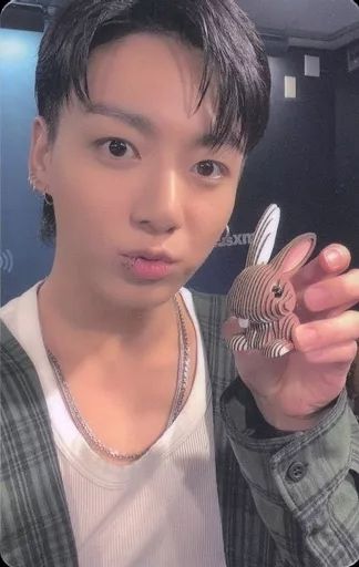 防弾少年団(BTS) - BTS ◎ Proof weverse特典 ジョングク（JUNG KOOK） Amazon.co.jp: ジョングク JUNGKOOK - Solo Album GOLDEN [3 Ver
