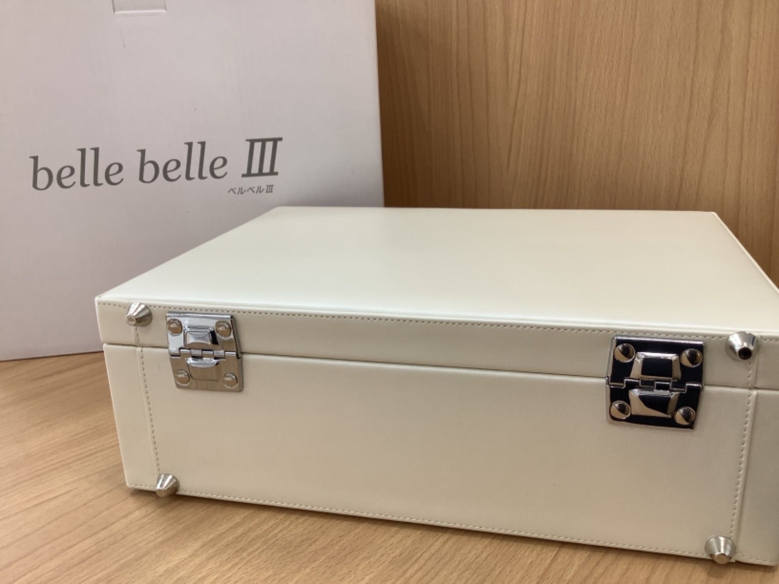 たかの友梨 belle belle ベルベル III 美顔器-