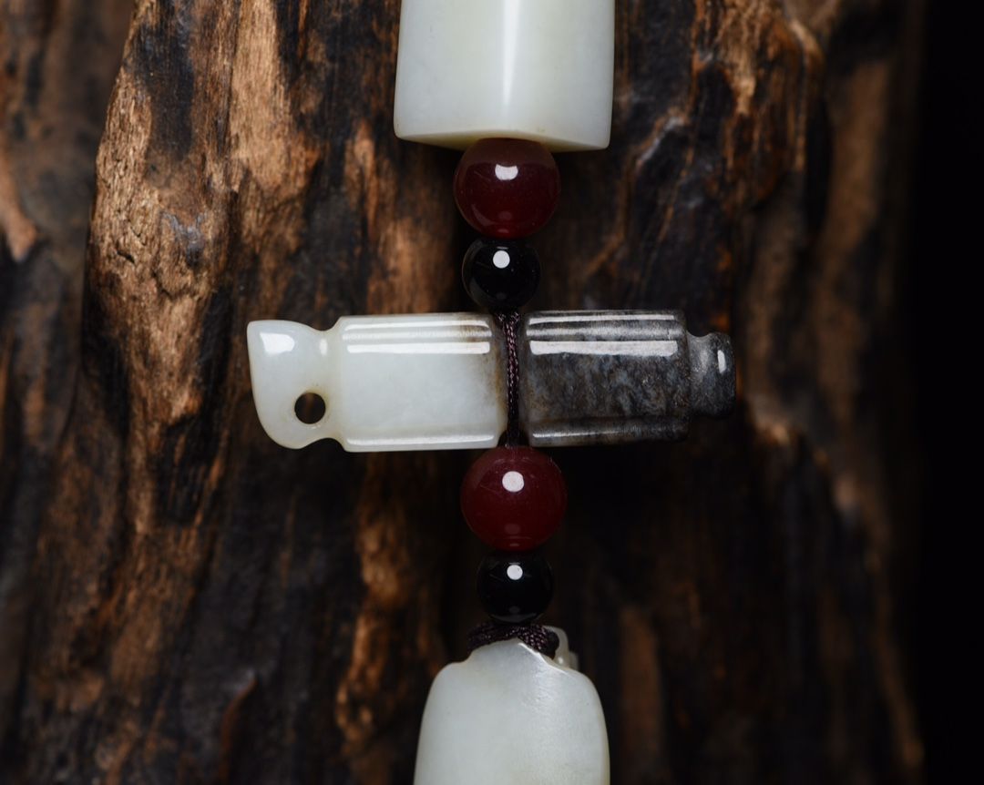 旧家蔵出し古玉 和田玉細密彫 高古件 透空彫 根付 裝身具 置物 賞物 古美術品 旧家蔵出し 和田玉細密彫 高古件 透空彫 雙鳳紋 玉牌 根付 置物