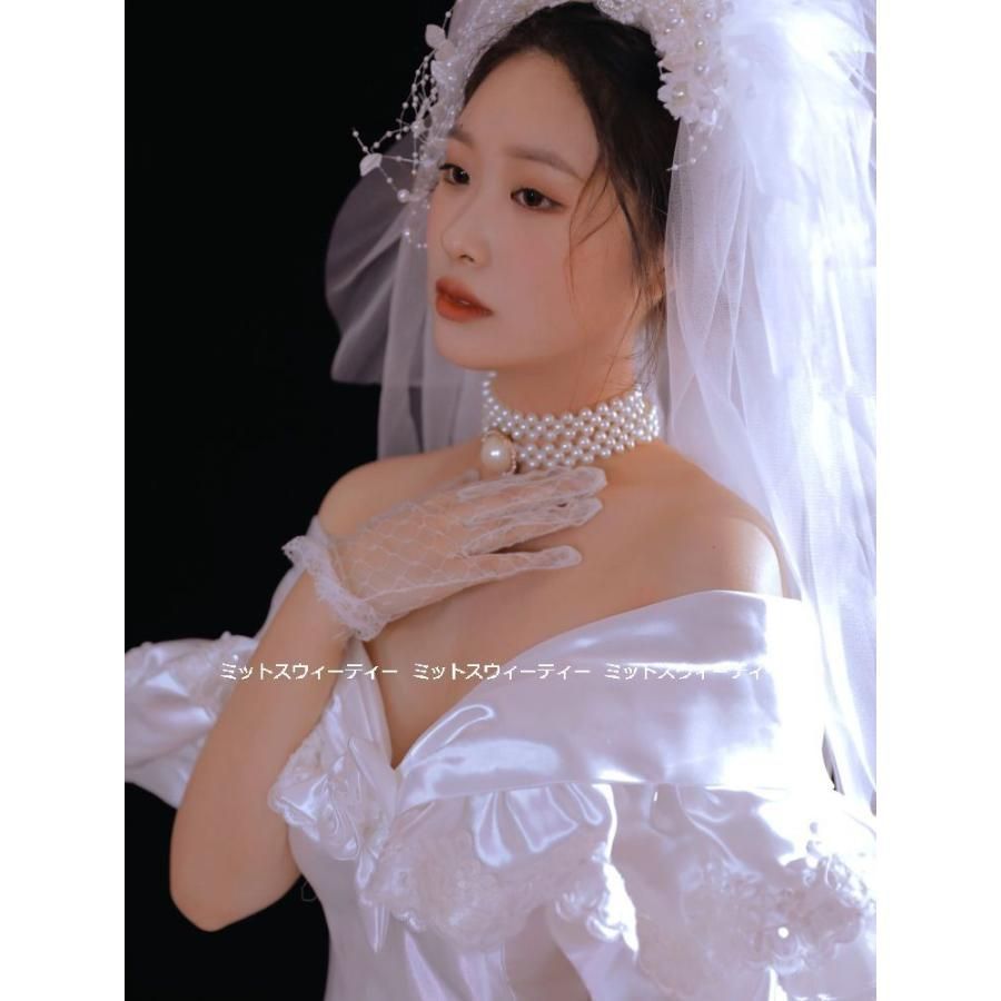 ウエディングドレス レトロ婚 花嫁 サテン 純白 昭和風写真 前撮り フォトウェディング 結婚式 リゾート ブライダル お 80年代 90年