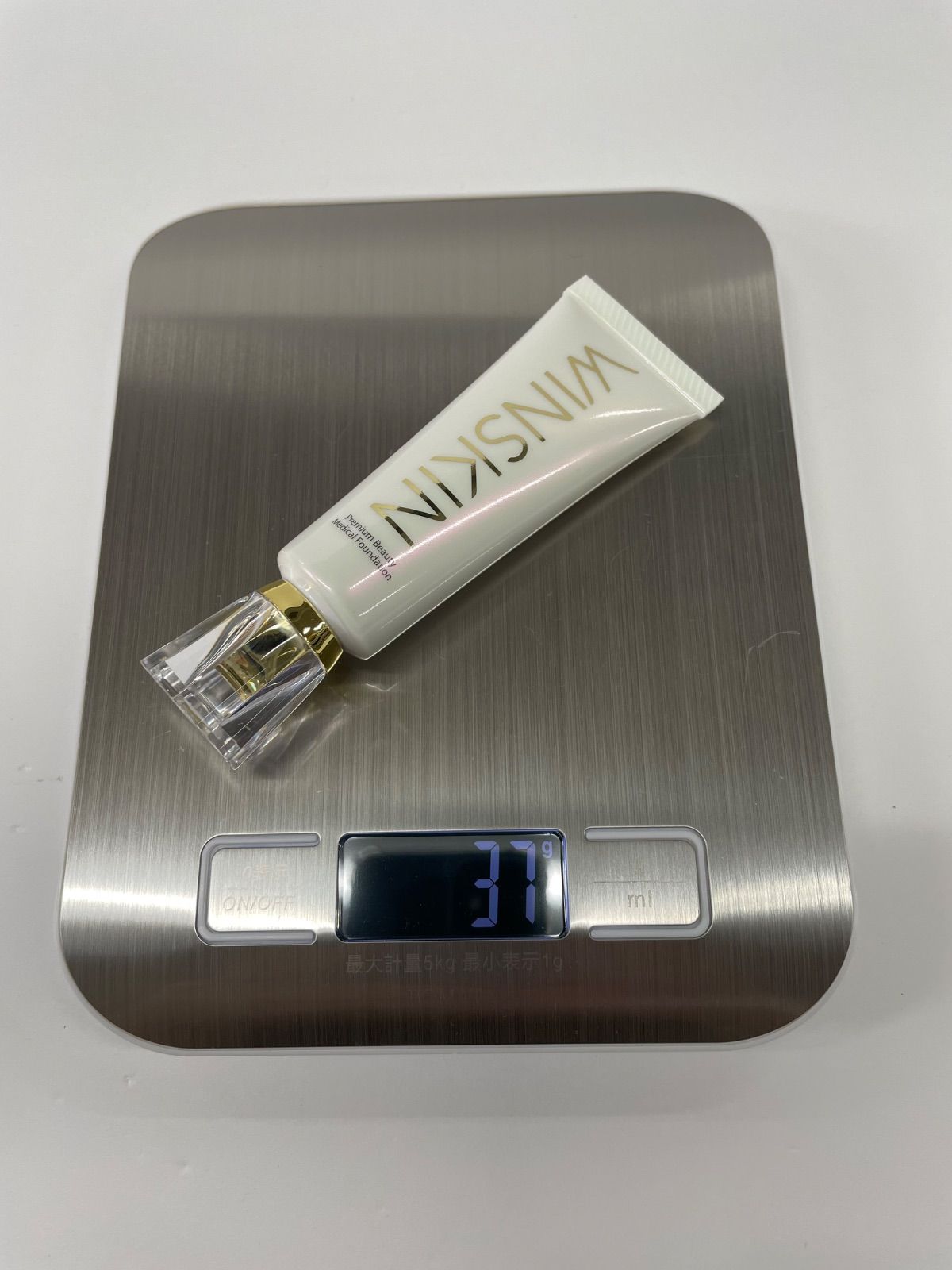 新品ウィンスキン薬用リンクルケア美白リキッドファンデーション