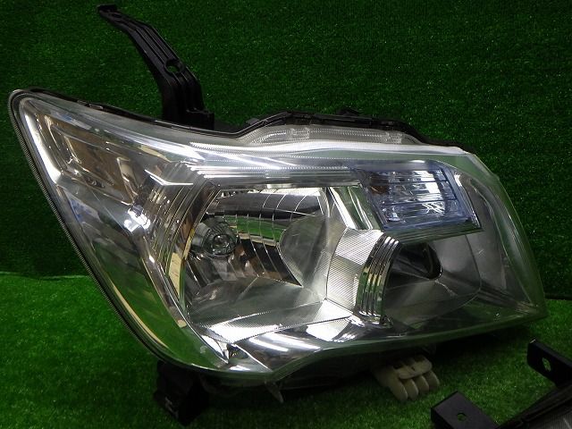セレナ ヘッドライト 左右 ハロゲン C26 NC26 100-23096 K