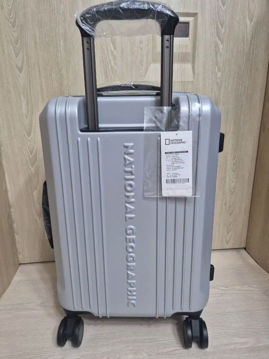 NATIONAL GEOGRAPHIC(ナショナルジオグラフィック) キャリーケース