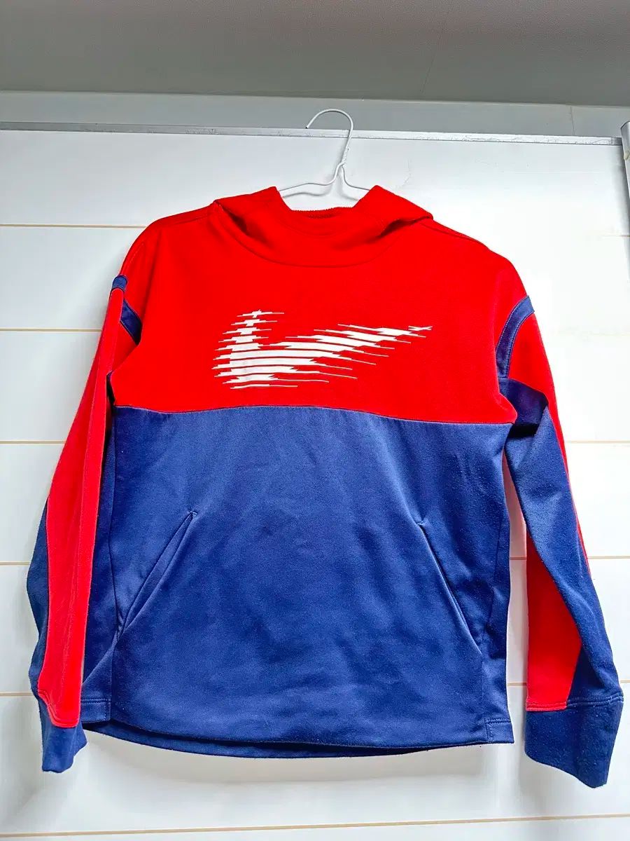 数量限定，SALE NIKE(ナイキ) フード付きTシャツ 150 160 その他