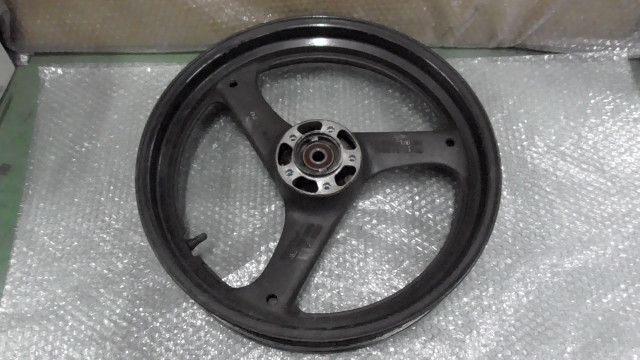 バンディット250 GJ77A-110xxx の フロントホイール:#1744765285 GJ77A