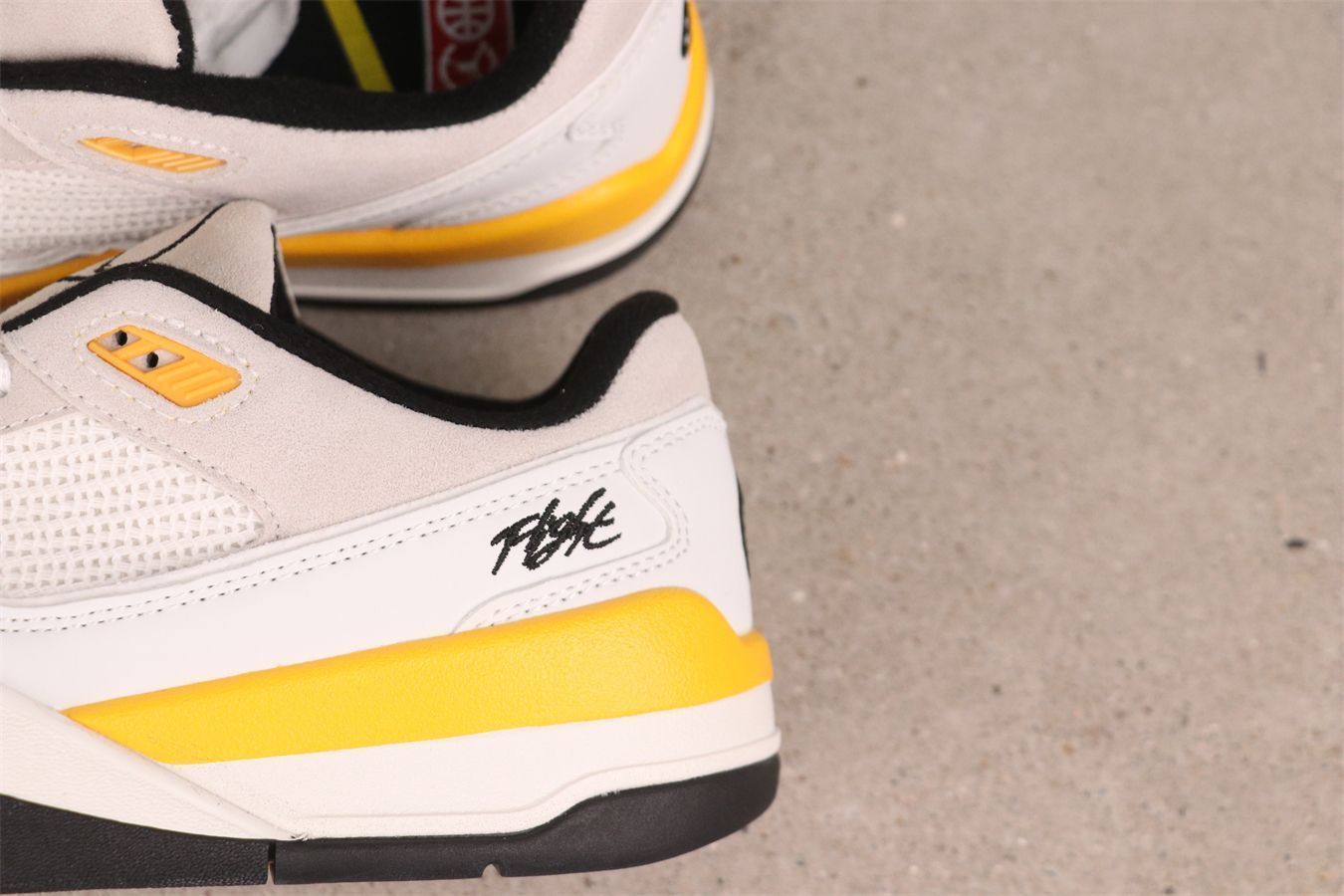 NIKE W JORDAN FLIGHT COURT LLTBRN/SAIL 国内発送 Who Decides War Jordan Flight Court – UNION TOKYO