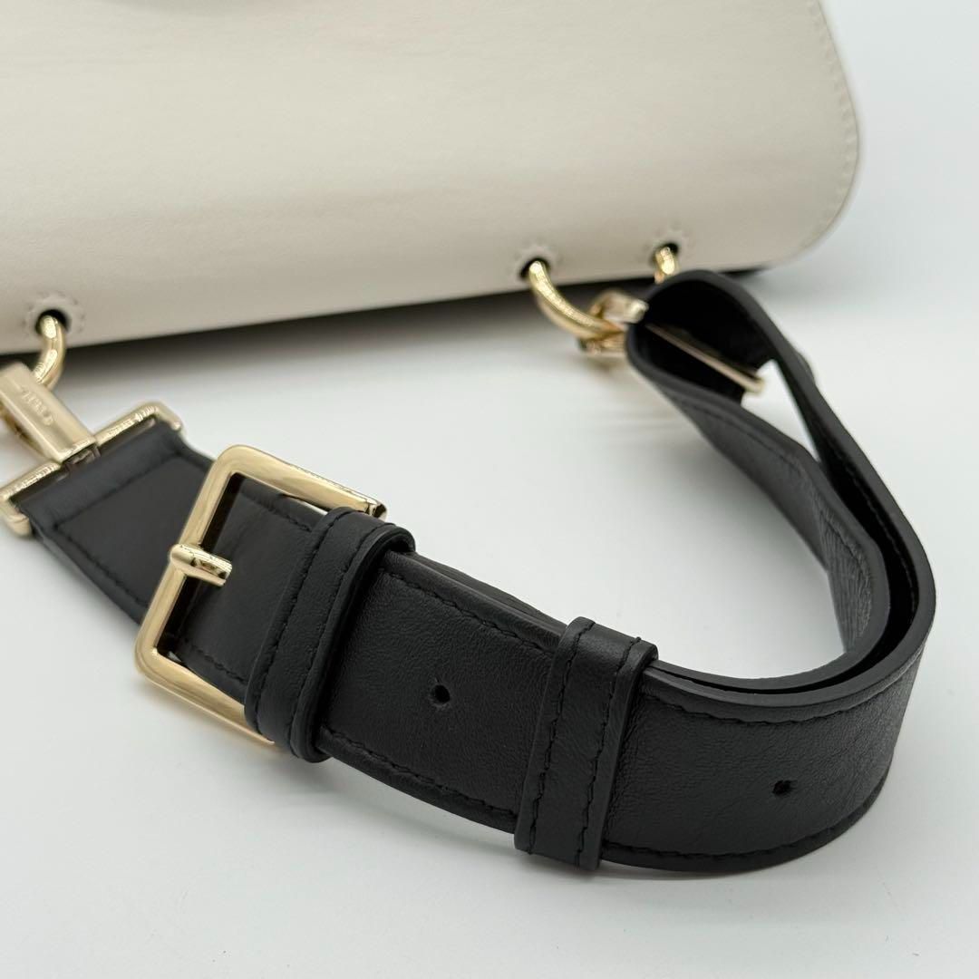 【極美品】FURLA SCOOP リバーシブル ハンドバッグ レザー ブラック 極美品】FURLA SCOOP リバーシブル ハンドバッグ レザー