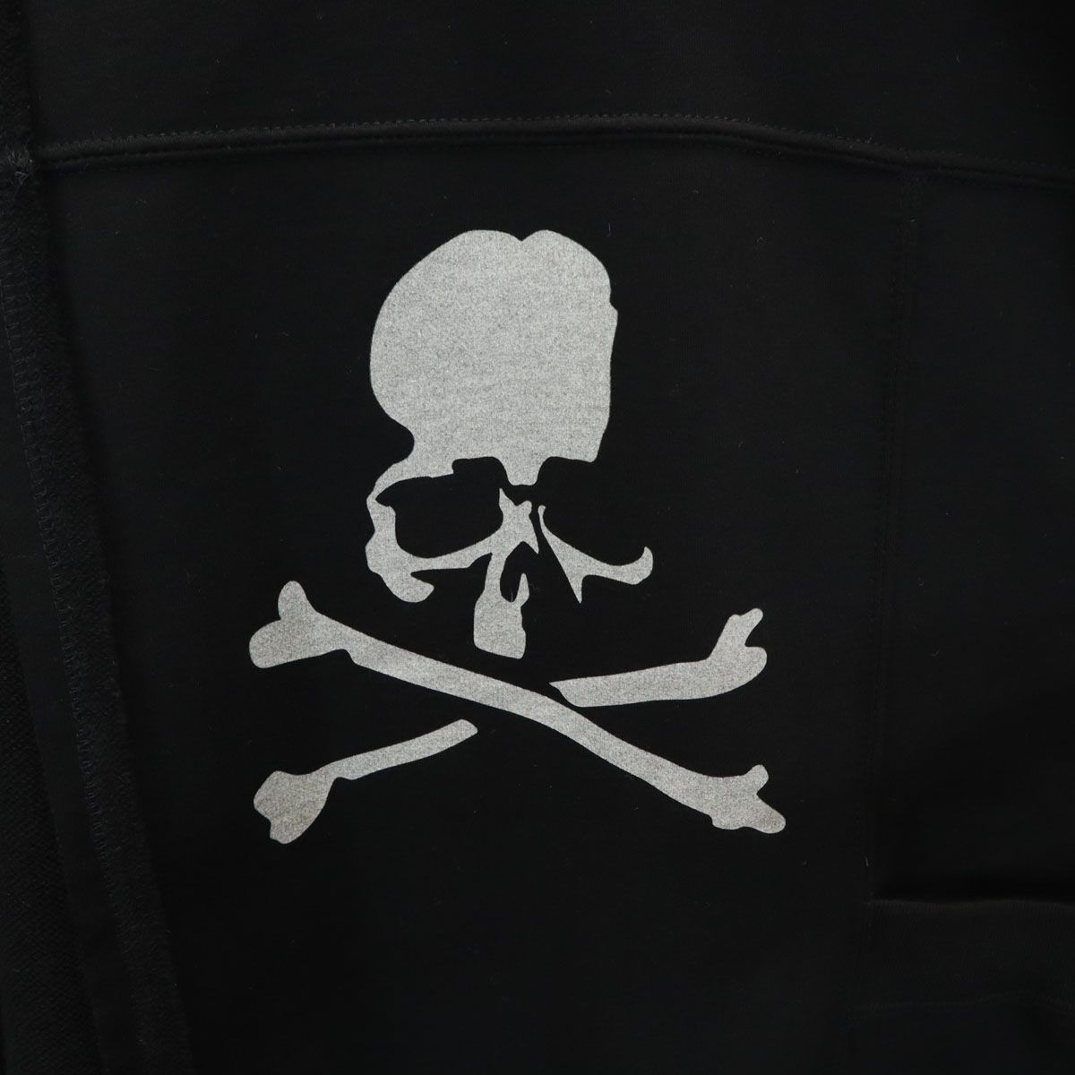 mastermind JAPAN マスターマインド スカル ワッペン スウェット mastermind JAPAN マスターマインド ジャパン 日本製 バック