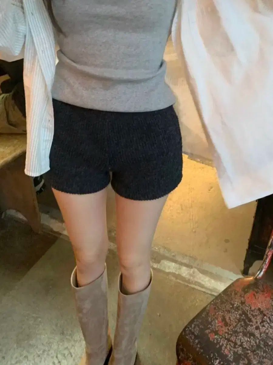 ヴェルニ コージニットショーツ チャコール