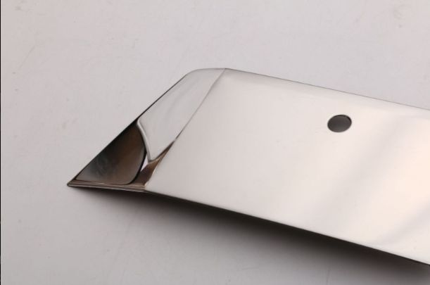 ステンレス製メッキ仕上げ