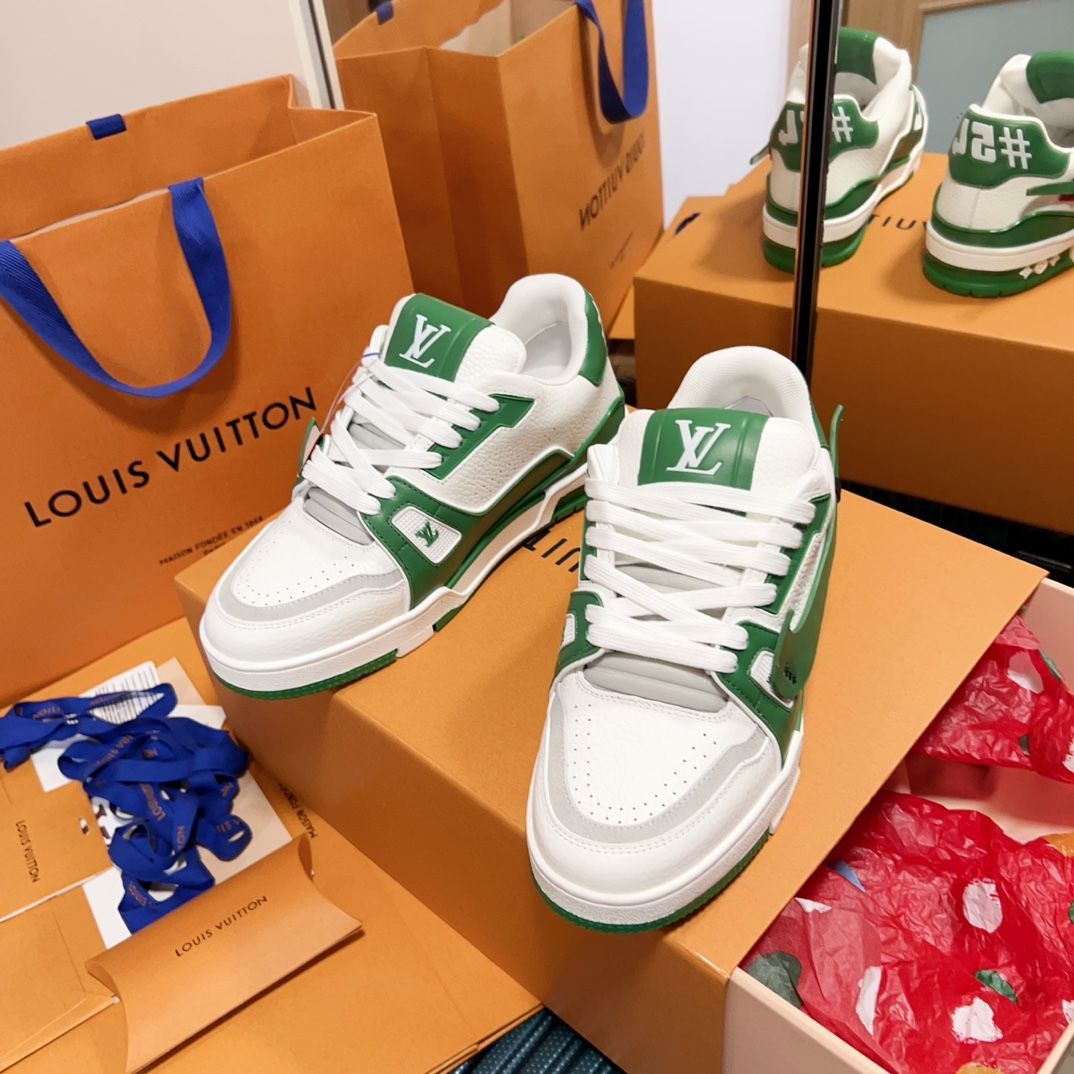 【LV◆カジュアルに♪】 Louis Vuitton スニーカー LOUIS VUITTON スーパーコピー スニーカー リボン ARCHLIGHT