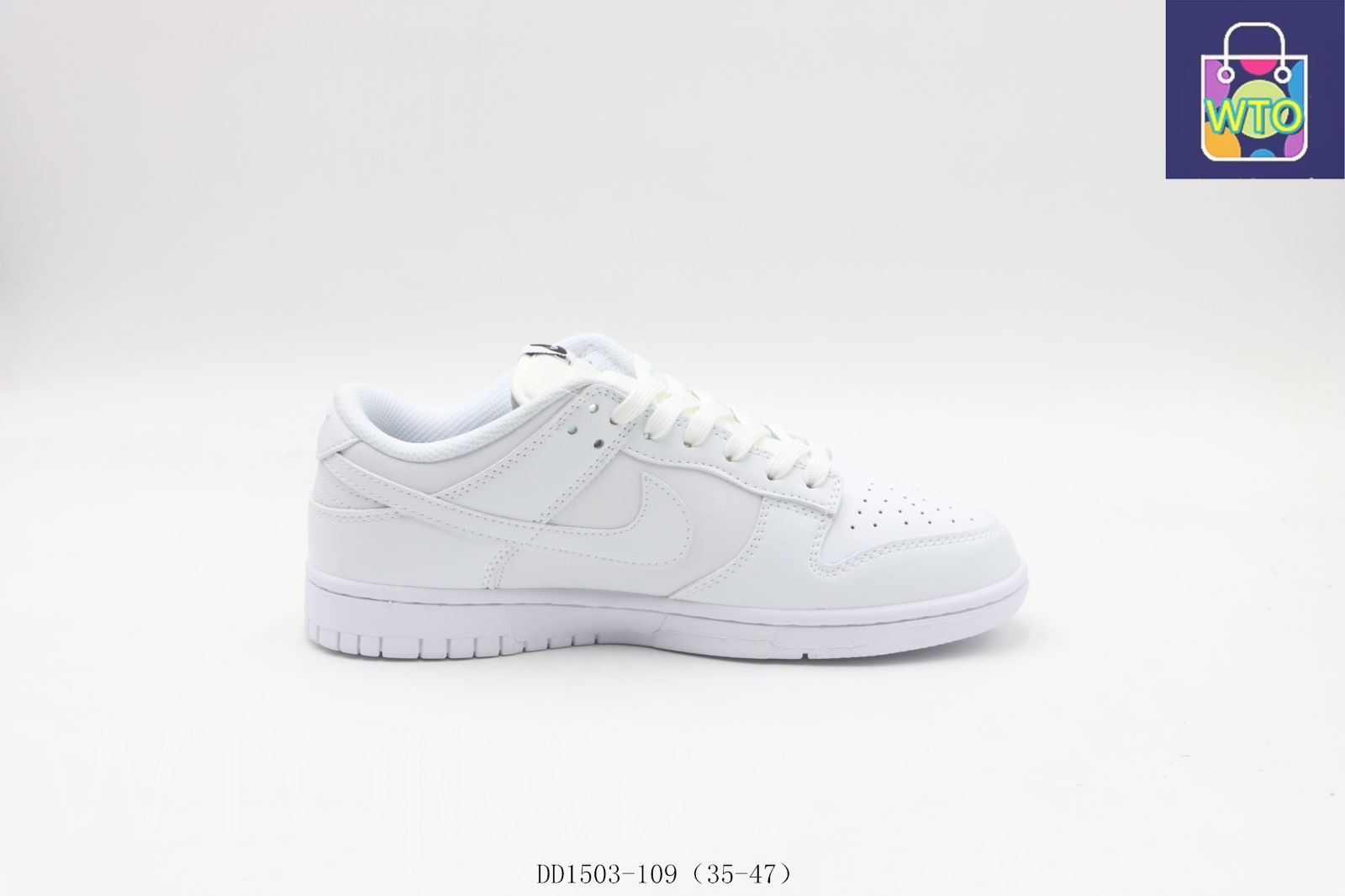 今日 ナイキ Nike のスケートシューズ ?? DD1503-109-WTO輸入0