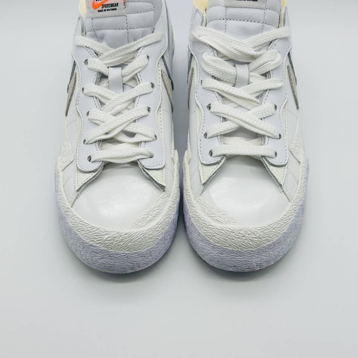 【新品未使用】 Nike Blazer Low sacai White Patent Leather DM6443-100 サカイ ナイキ ブレーザー  ロー ホワイト グレー dunk yeezy