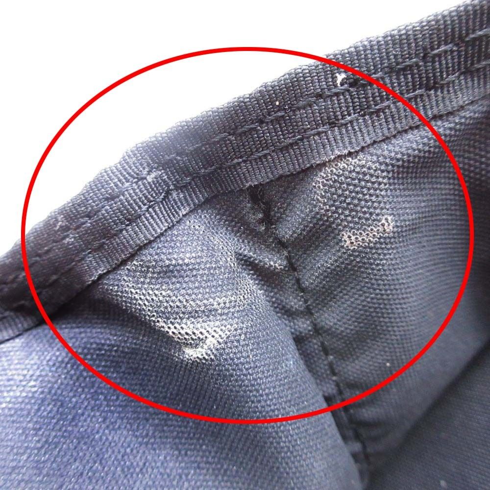 リーフ柄 三つ折り財布