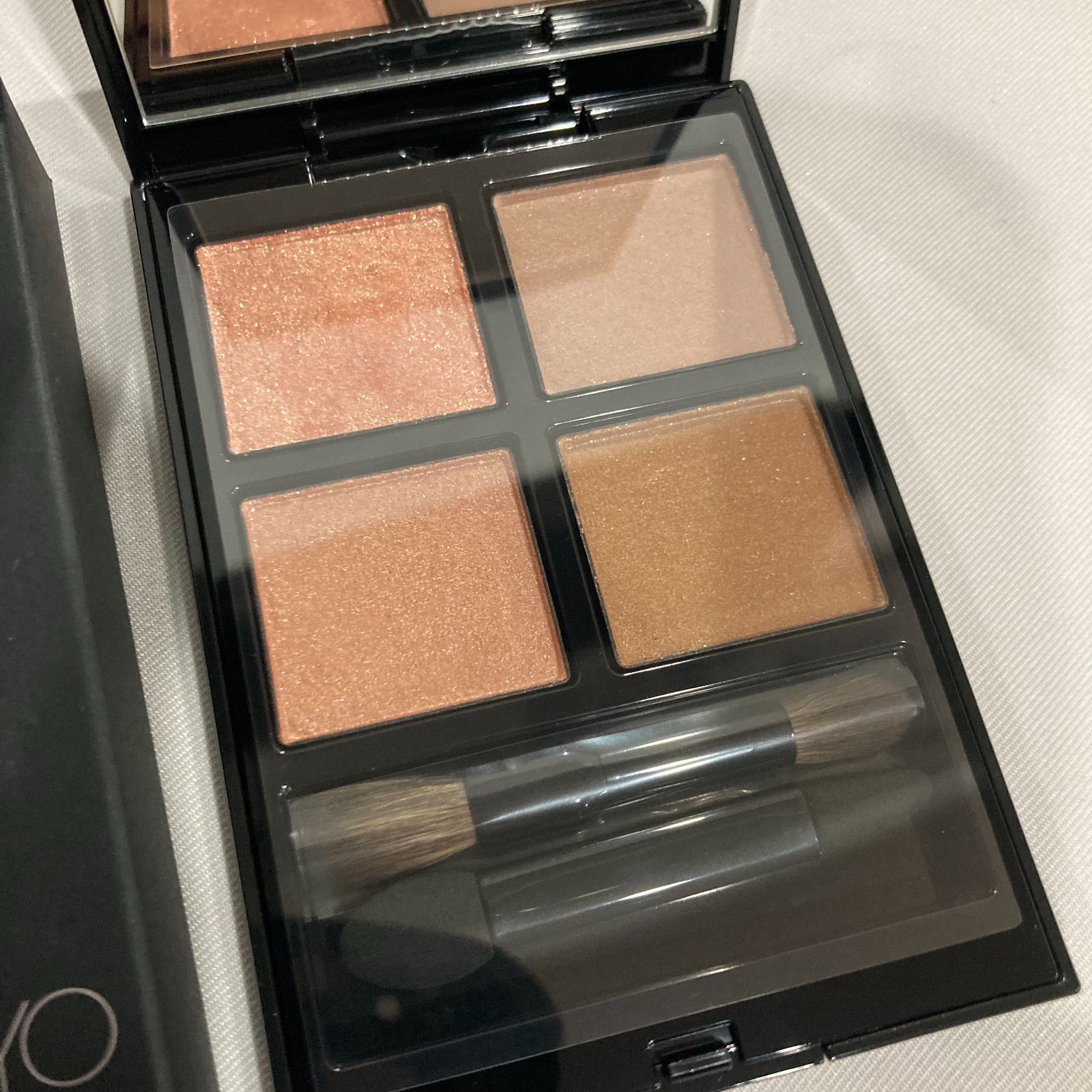 新品未使用、送料無料️(アディクション)ADDICTION アイシャドウ 新品未使用 5点セット アディクション ザ アイシャドウ addiction アイ