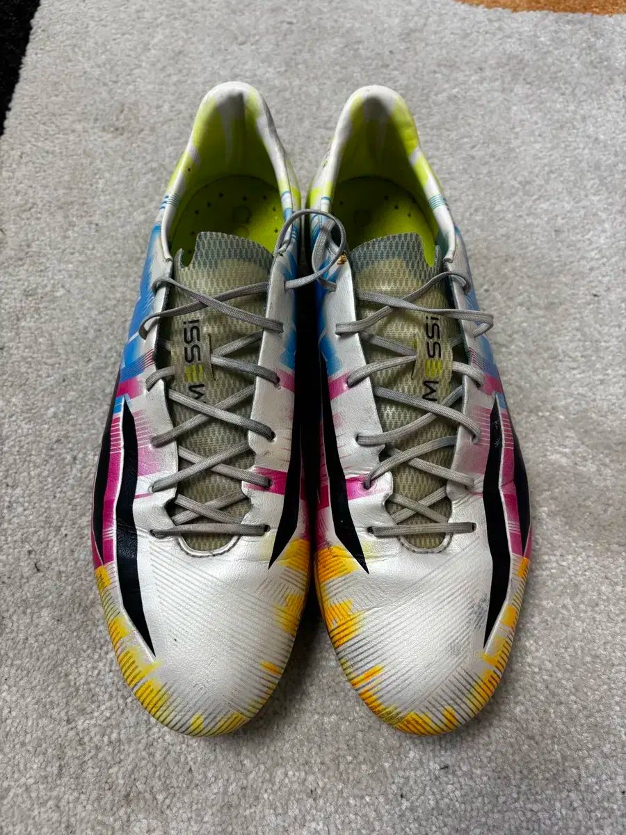 MESSI メッシ