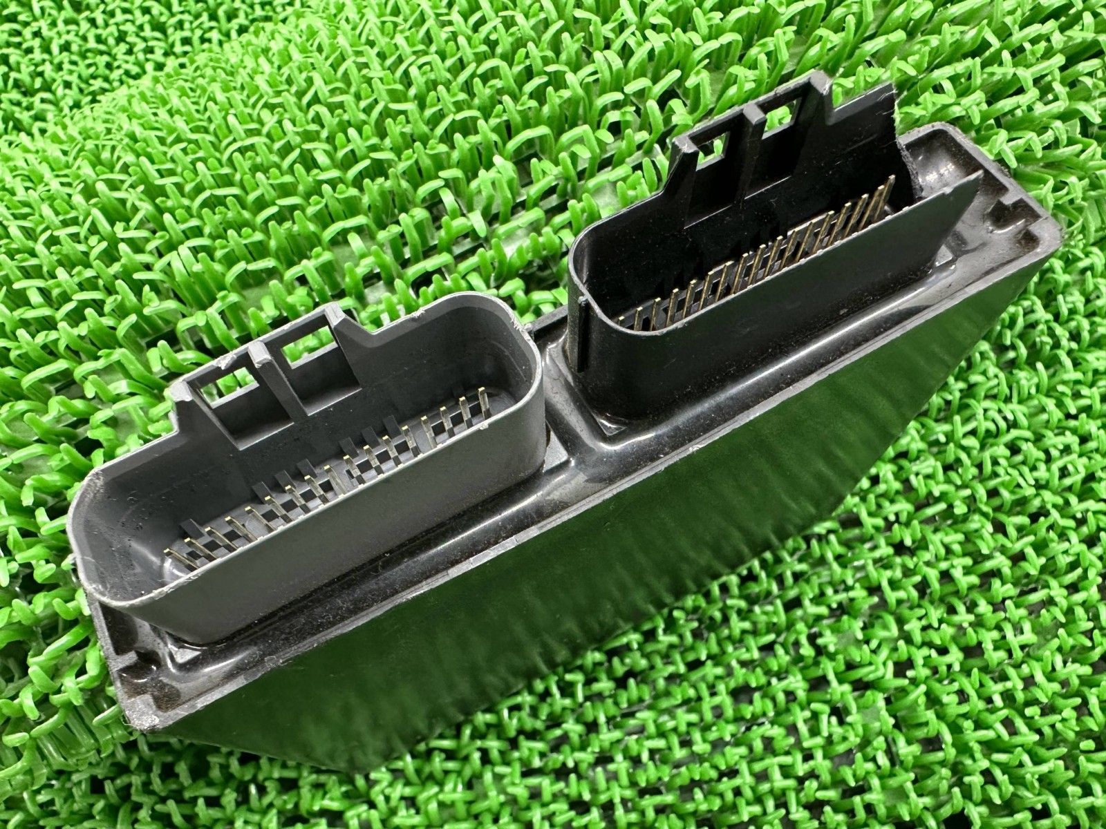 GSR750 ECU スズキ 純正 バイク 部品 GR7NA ECM エンジンコントロールユニット 修復素材に 機能的問題なし 車検 Genuine xV