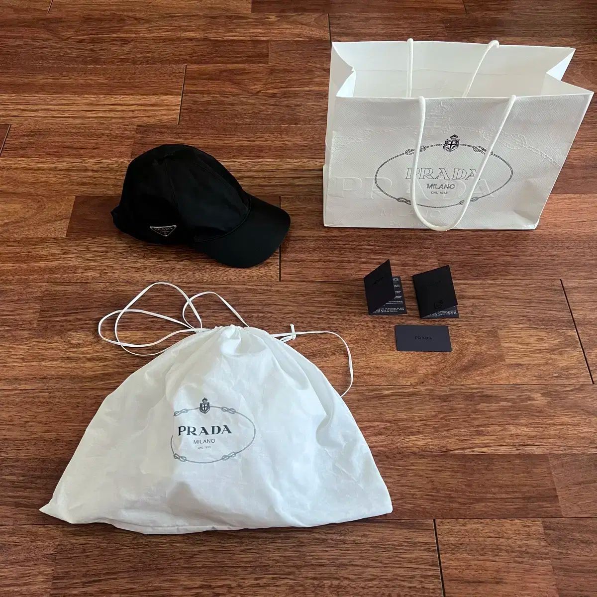 プラダ リナイロン ベースボールキャップ 帽子 M