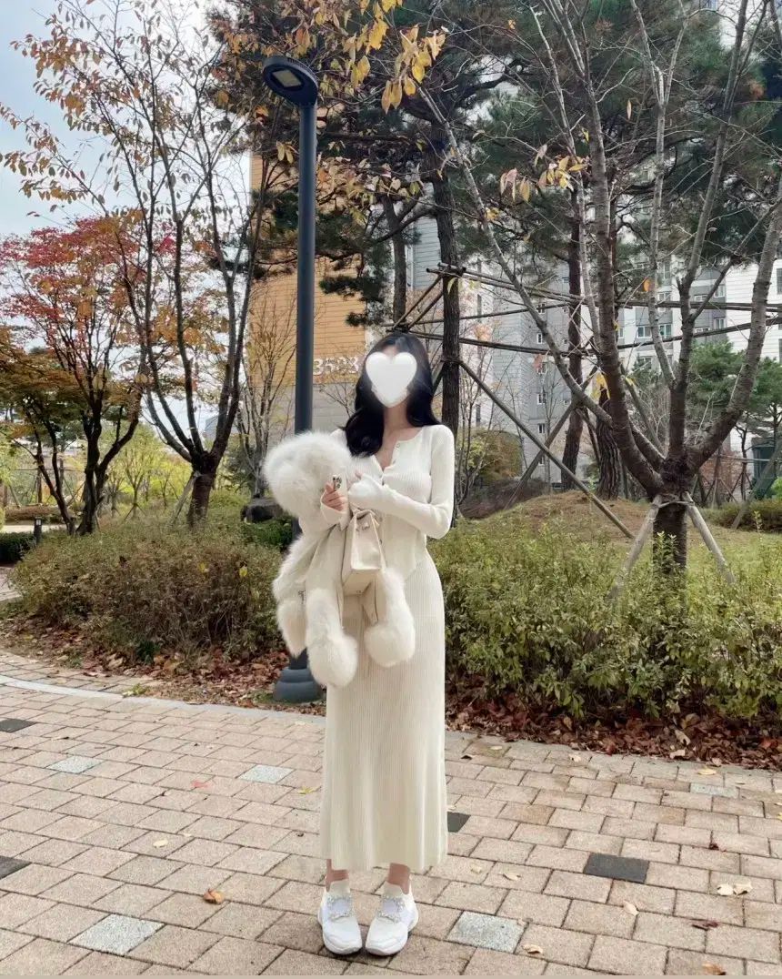 シグネチャー LINE ニット カーディガン スカート セット