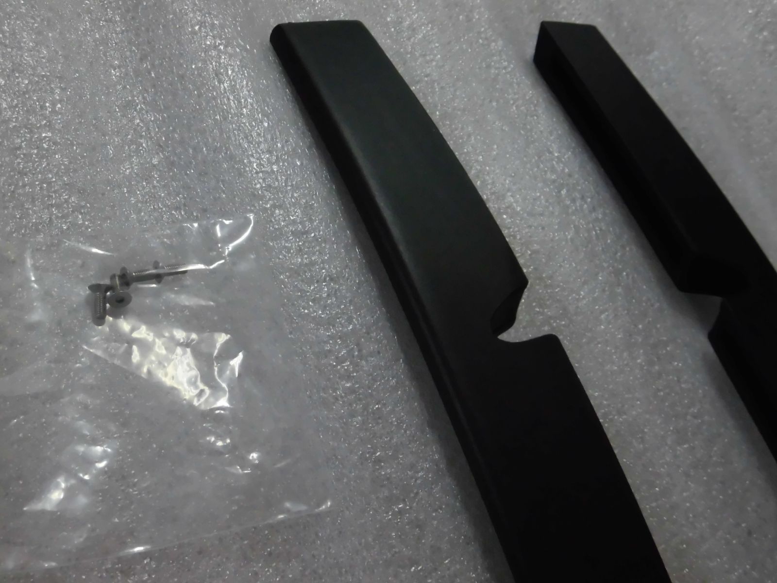 新品未使用】TECHART(テックアート)製エアチャンネルトリム 新品未使用】TECHART(テックアート)製エアチャンネルトリム