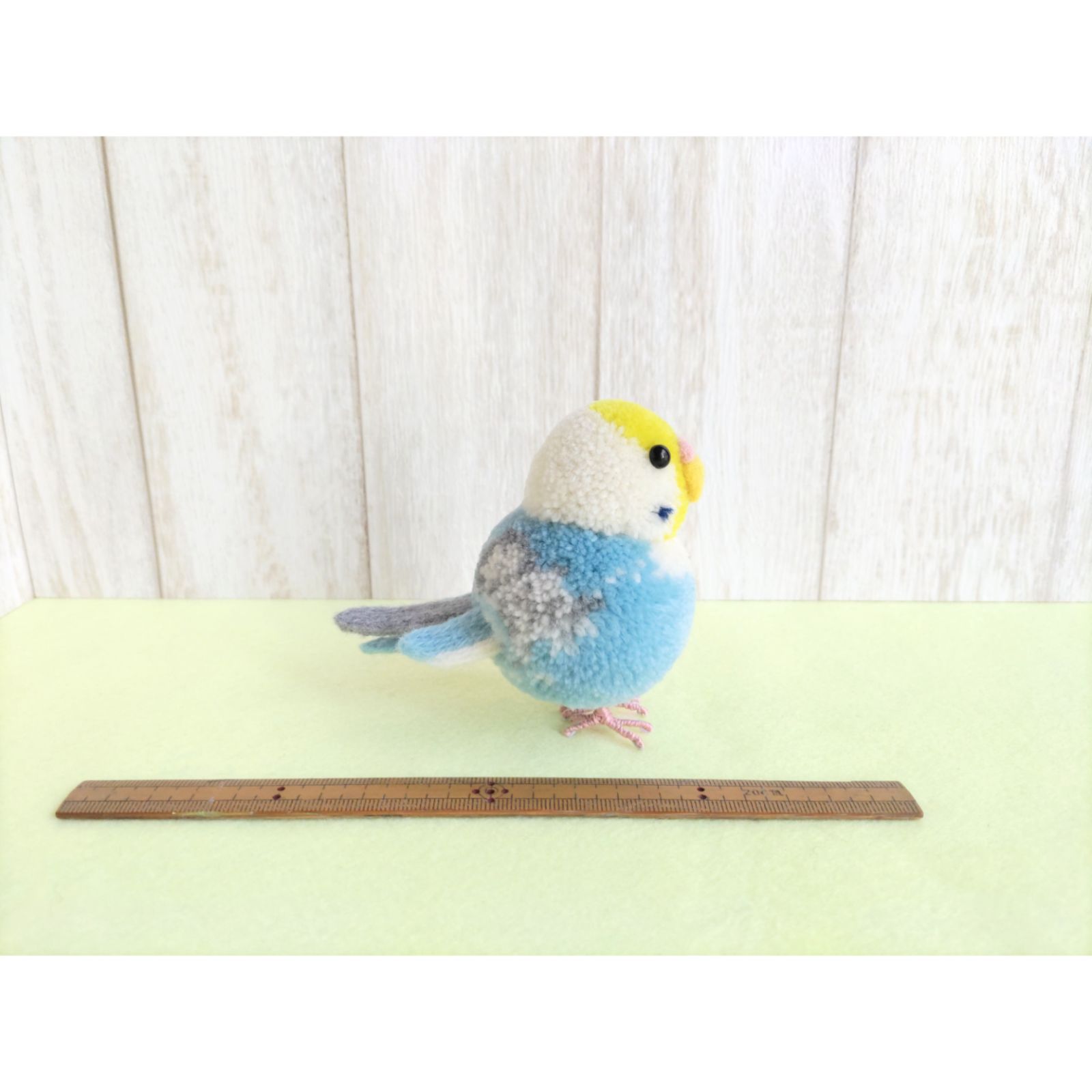 てのりばーど】ハンドメイド 鳥ぽんぽん セキセイインコ レインボーインコ 置物 - メルカリ