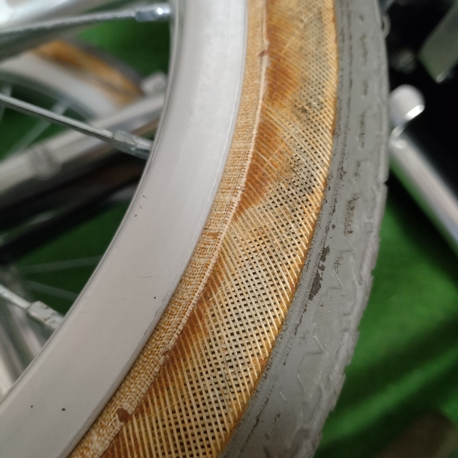  WC-12506 日進医療器 NAH-L 7 超軽量 NISSIN ニッシン 介助型 介助式 車椅子 車イス 車いす 洗浄 消毒済 介護用品 介助用車椅子 車椅子