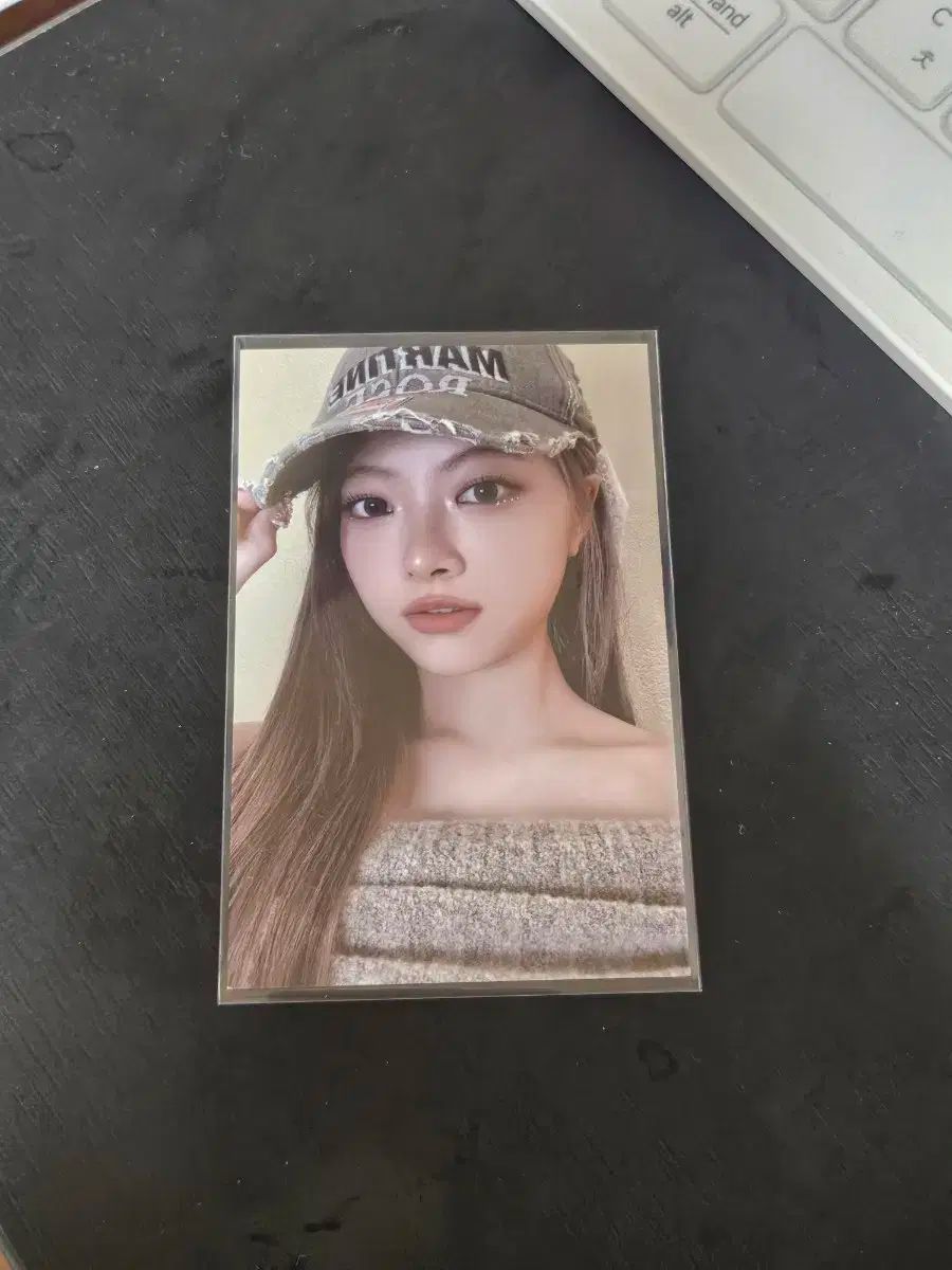 LE SSERAFIM ルセラフィム トレカ ウンチェ TOU Eunchae 新品☆未開封】ルセラフィム ウンチェ トレーディングカード