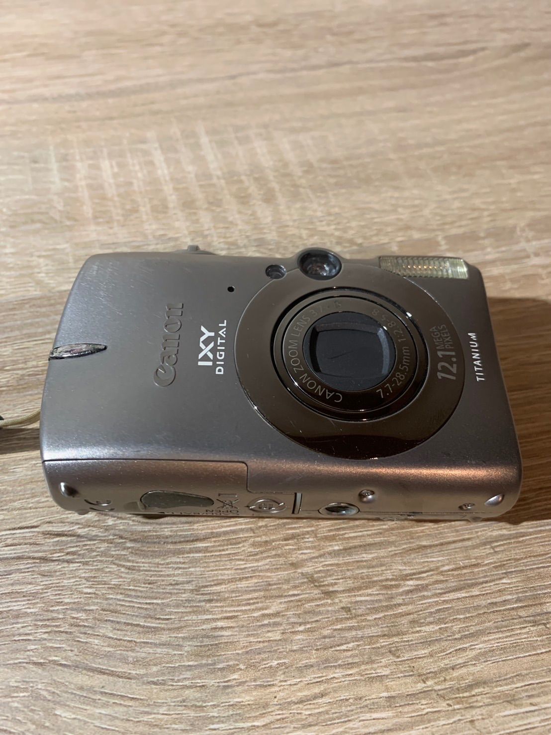 5301 Canon IXY シルバー 2000IS デジカメ 5301 Canon IXY シルバー 2000IS デジカメ - メルカリ