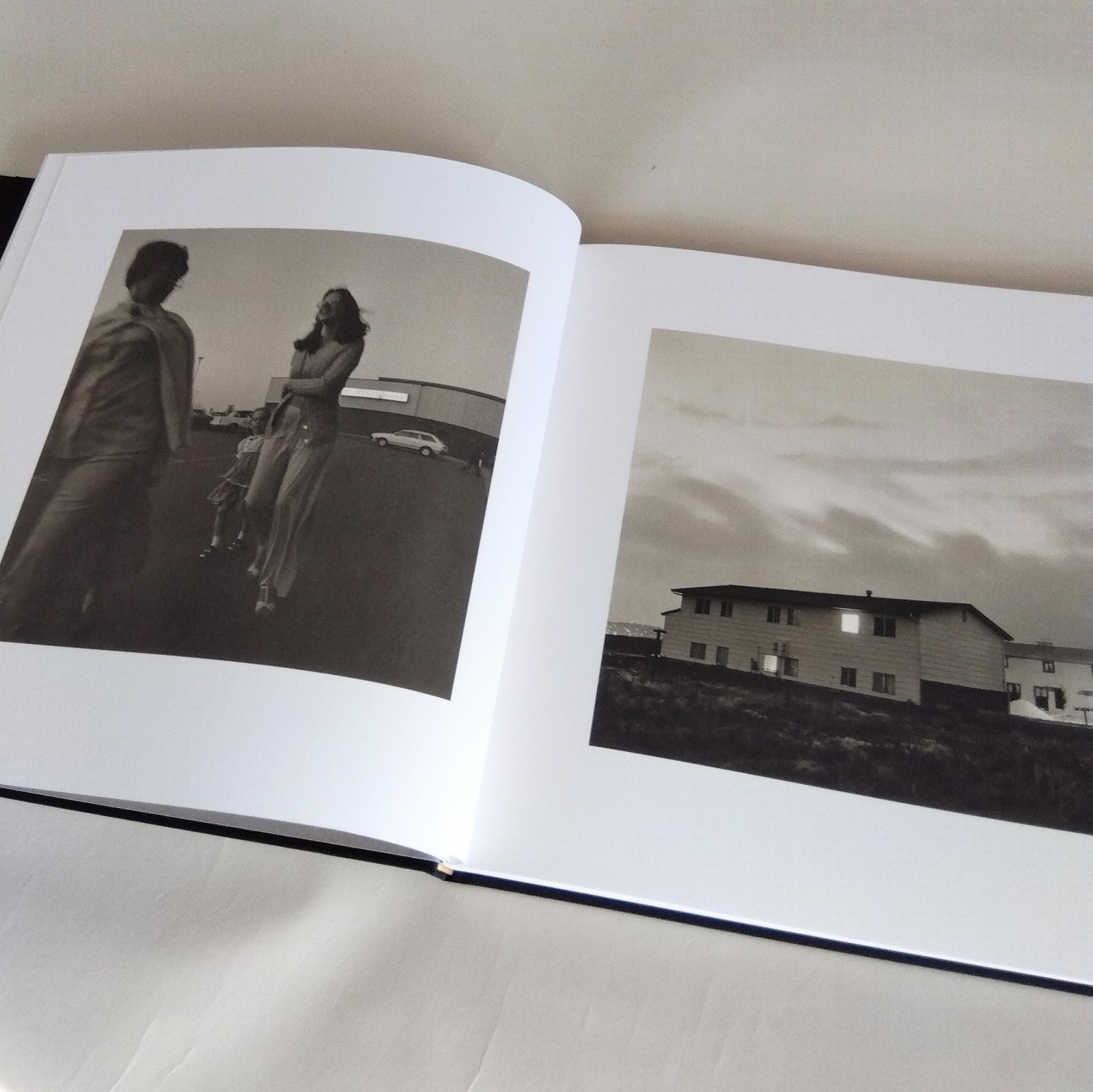 Robert Adams: Summer Nights, Walking - メルカリ