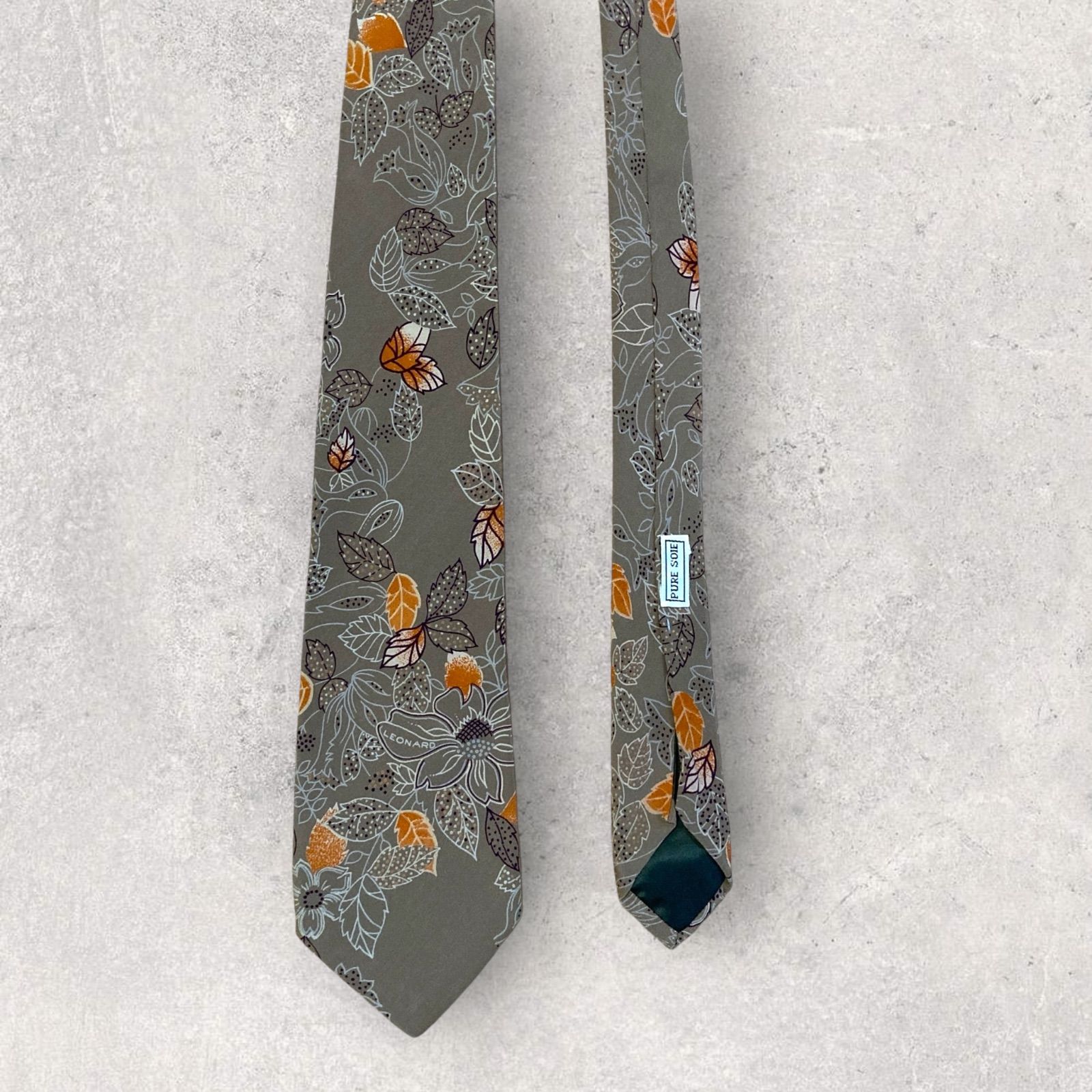 LEONARD レオナール　ネクタイ　ブラウン　花柄 LEONARD レオナール 花柄 フラワー ボタニカル ネクタイ