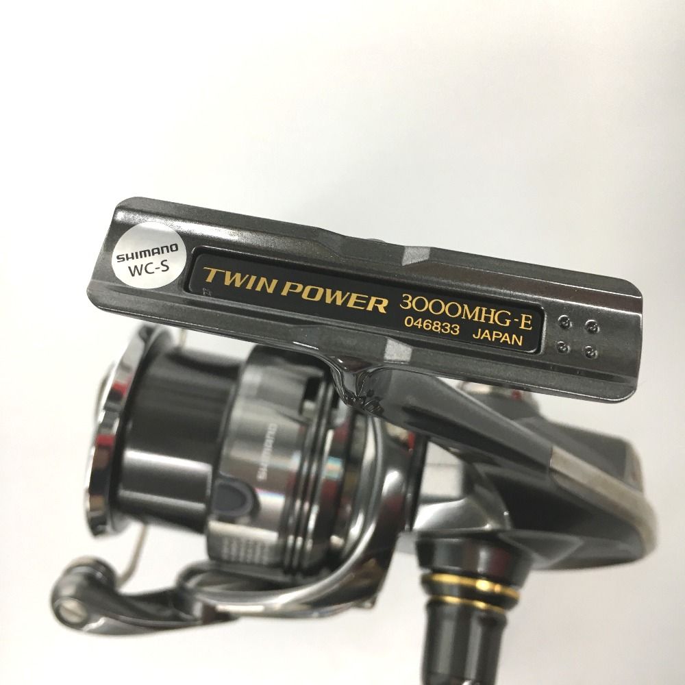 SHIMANO - △△SHIMANO シマノ スピニングリール 24ツインパワー 3000MHG 046833 箱付 SHIMANO シマノ 24ツインパワー 3000MHG 046833｜中古釣具