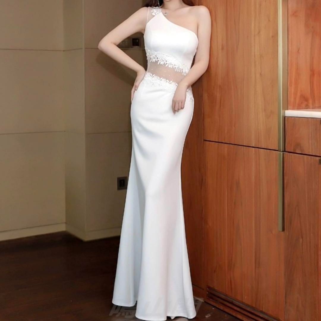 花柄にストーンが ワンショルイブニングドレス