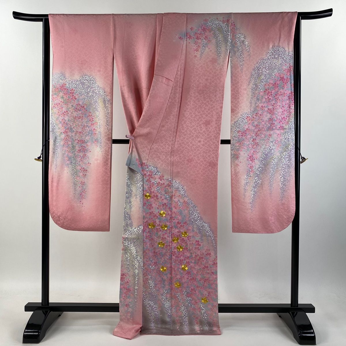 振袖 身長153-168cm 白　ピンク　桜　鹿の子の凹凸のある生地　正絹 白地 ピンク花柄 正絹振袖【290】 – SAKURA TOKYO