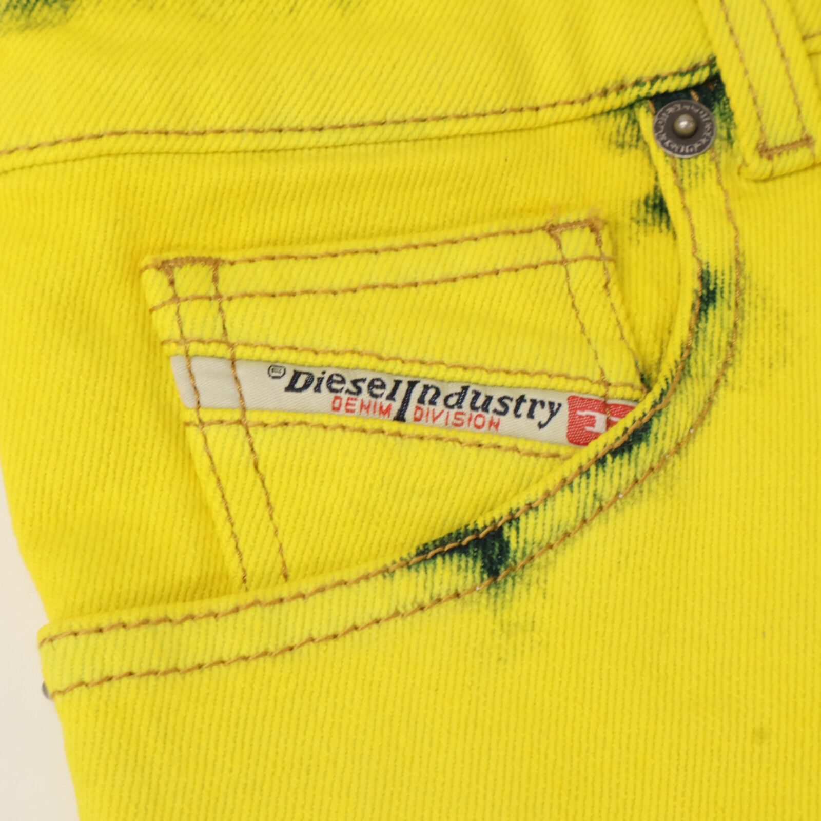 DIESEL ディーゼル A04935 DE-RON ｲｴﾛｰ ﾑﾗ染め加工 ﾃﾞﾆﾑ ﾐﾆｽｶｰﾄ 25 CAMPINGPARCCENTRAL_COM