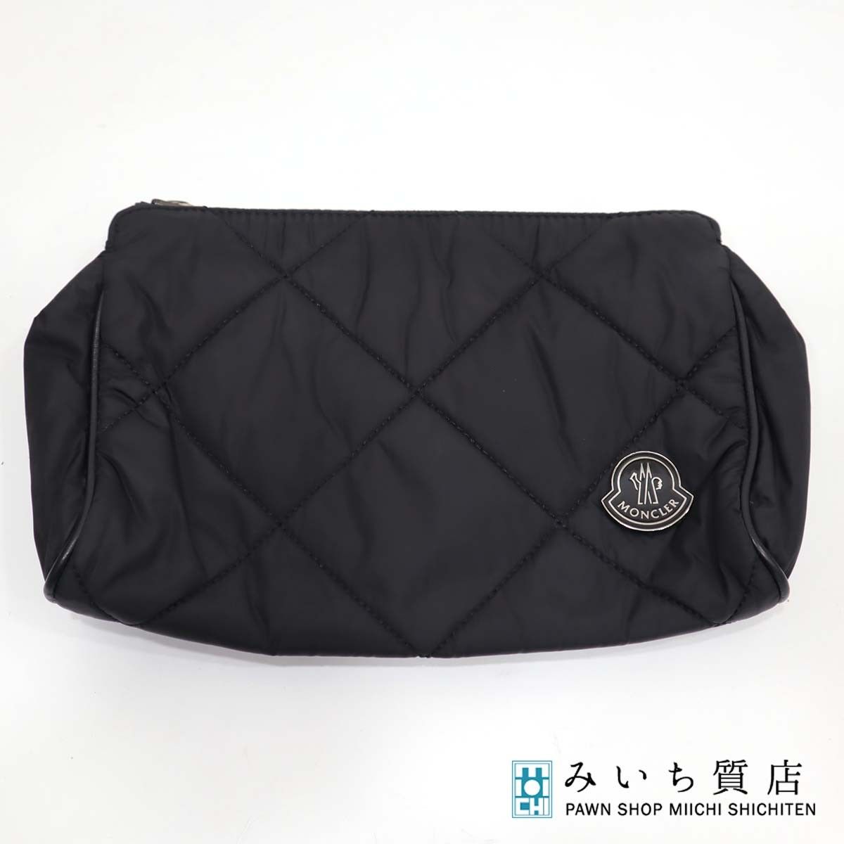 美品！MONCLER ポーチ MONCLER 黒 ナイロン ポーチ MONCLER(モンクレール) ⁄ クラッチバッグ