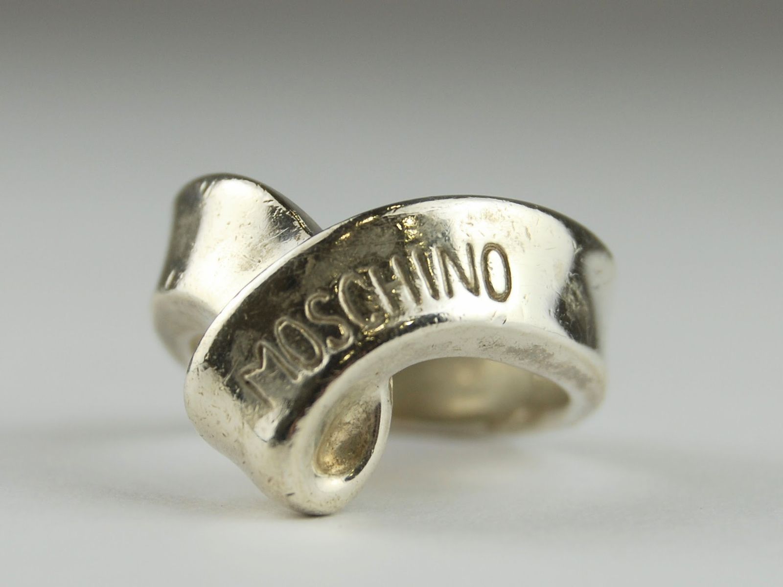 モスキーノシルバーリング　13号 MOSCHINO モスキーノ シルバー925 リング サイズ13号｜Yahoo