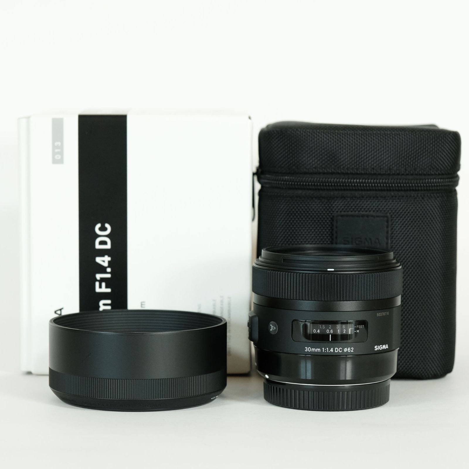 美品] SIGMA 30mm F1.4 DC HSM | Art [キヤノン用] / Canon EF-S