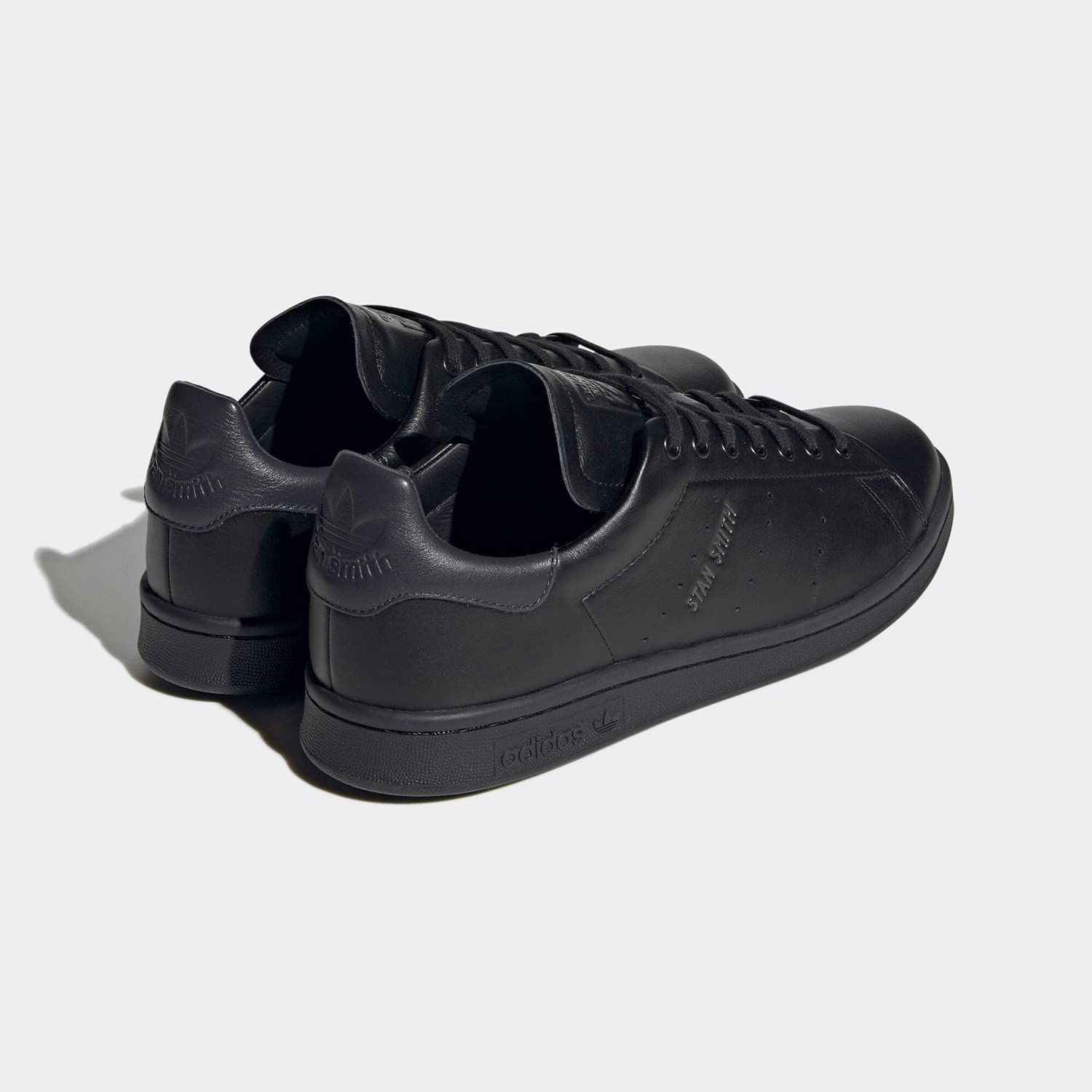 アディダス] スタンスミス リュクス STAN SMITH LUX コアブラック/コア