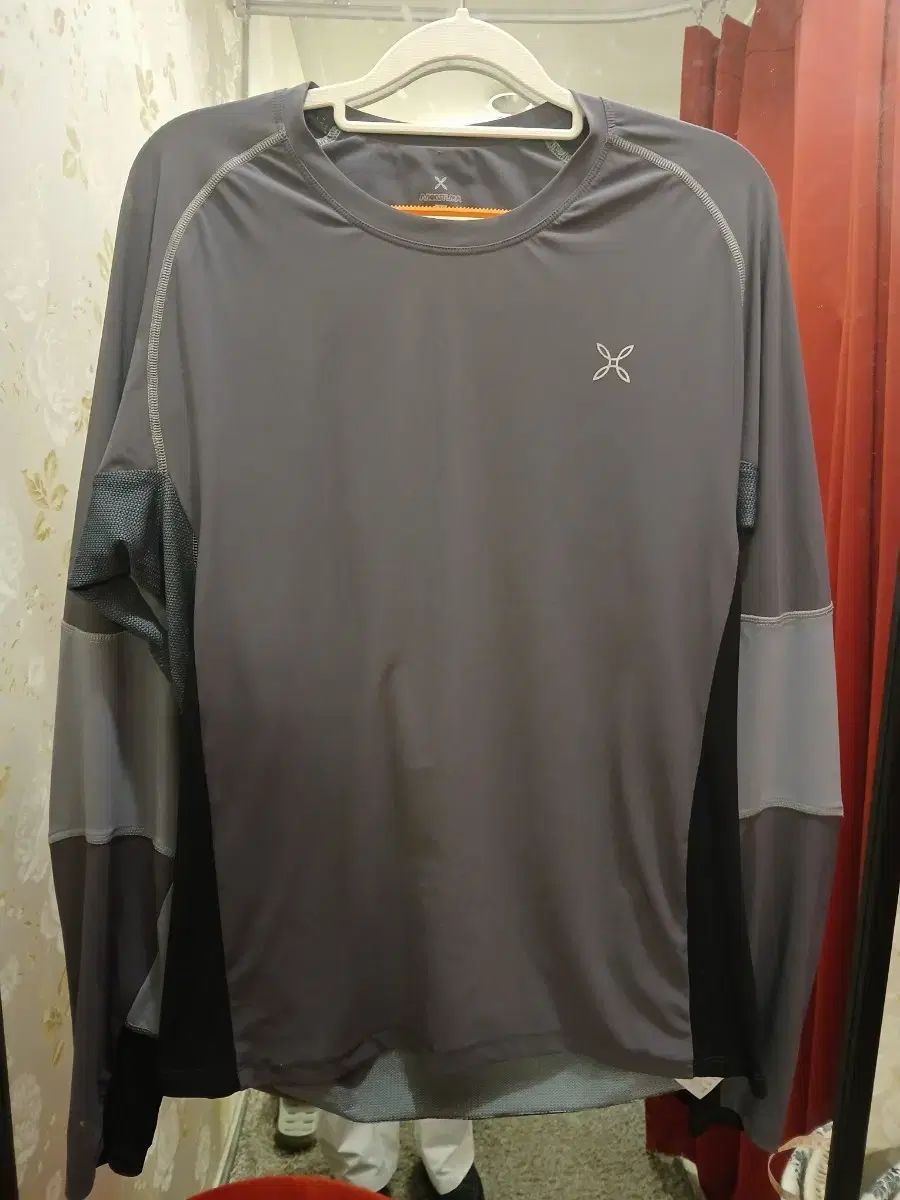 6/15 MONTURA モンチュラ スキン 機能性 長袖 Tシャツ