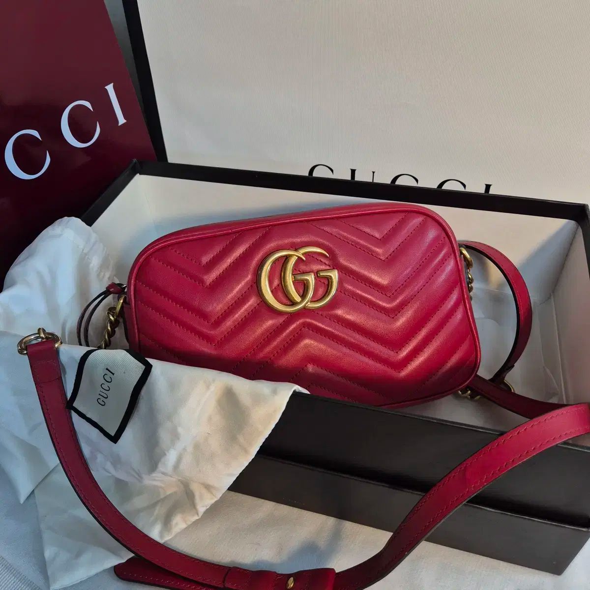 GUCCI グッチ マーモント マトラッセ スモール クロスバッグ ショルダーバッグ 保証書付
