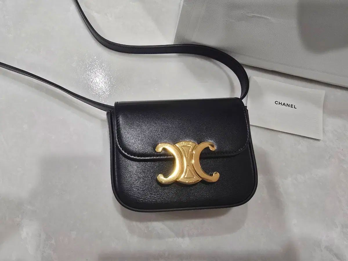 セリーヌ リー ツリー ミニ ロード ブラック