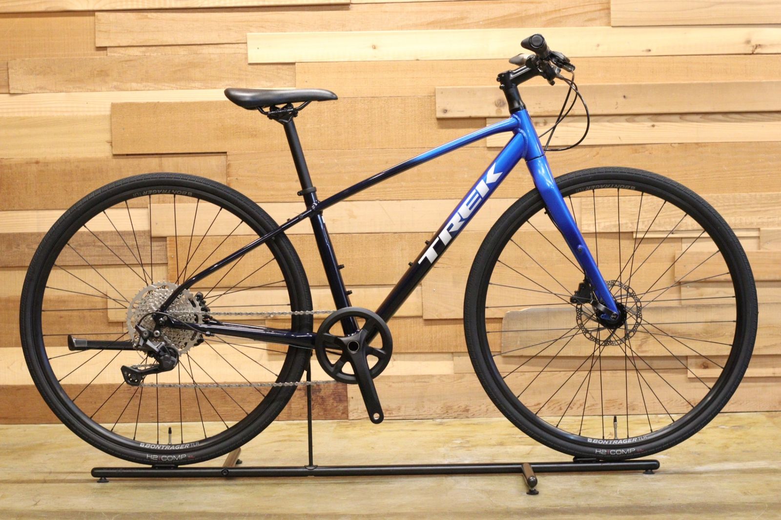 TREK FX3 DISK Gen3 2023 Lサイズ 油圧ディスクブレーキ TREK FX3 DISK Gen3 2023 Lサイズ 油圧ディスクブレーキ