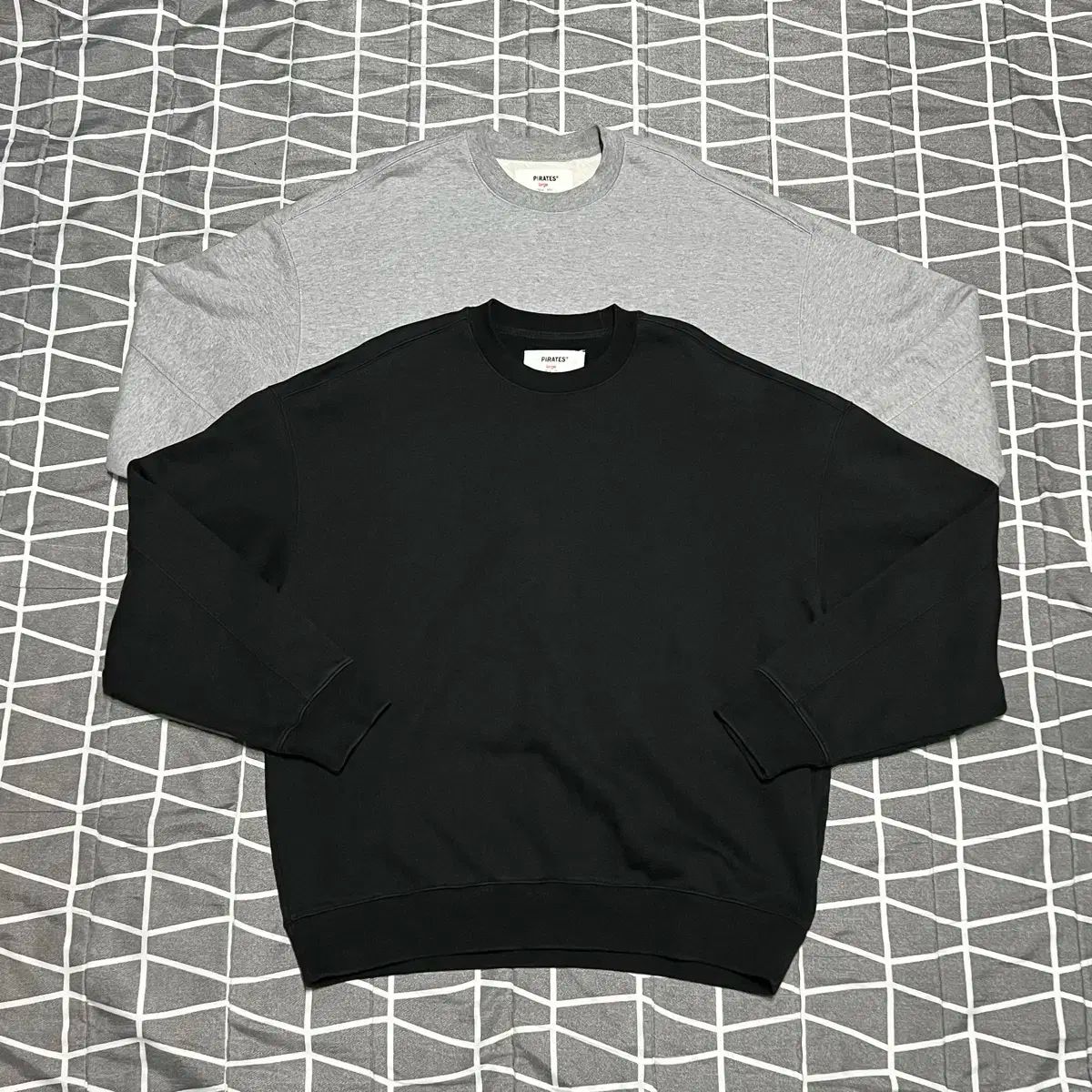 パーカー ロマンチックな パイレーツ C r e a m スウェットシャツ ー L （ 2 チャプター)