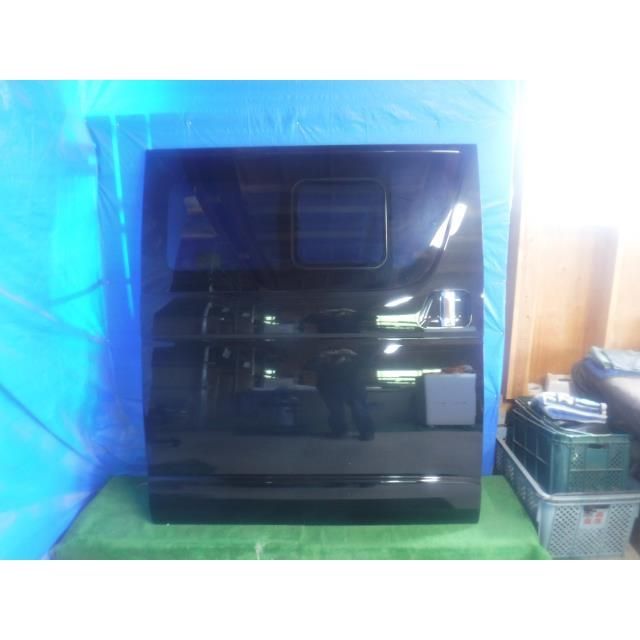 ハイエース QDF-GDH206V 右リアドア
