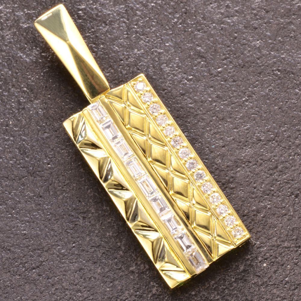 ペンダントトップ メンズ K18 18金 バゲットカット ダイヤモンド ペンダントヘッド イエローゴールド ネックレスヘッド 日本製 刻印入り 鑑別書付き アクセサリーマート|メルカリShops店