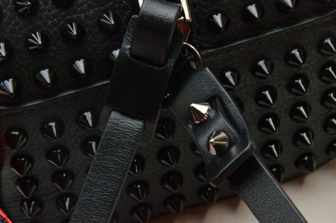 クリスチャンルブタン Christian Louboutin ブラスター クラッチバッグ