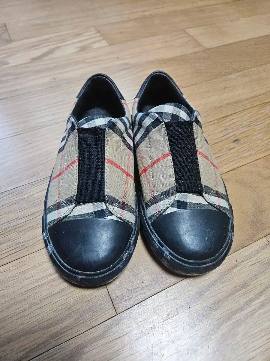 BURBERRY バーバリー キッズ スリッポン サイズ 30