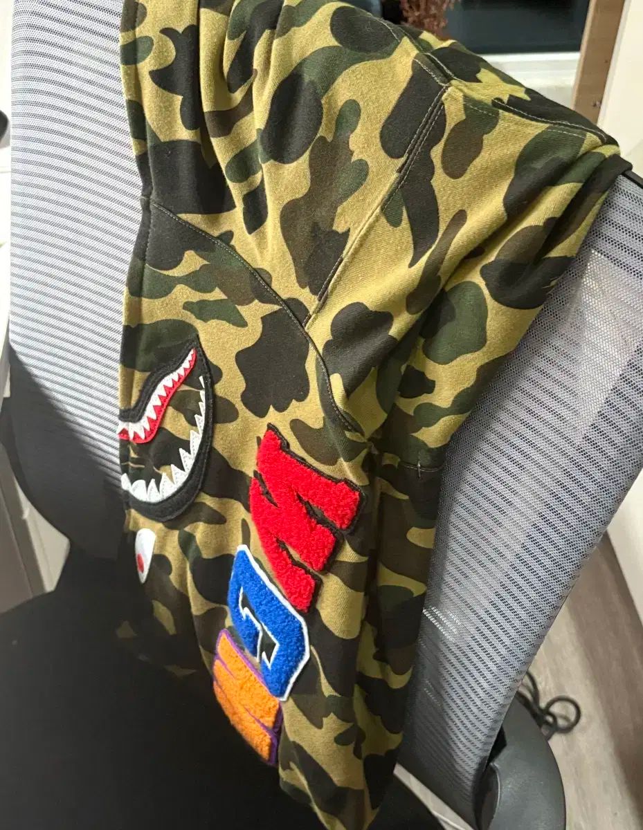 A Bathing Ape 迷彩柄 サメフード パーカーM A BATHING APE 迷彩サメフードパーカー