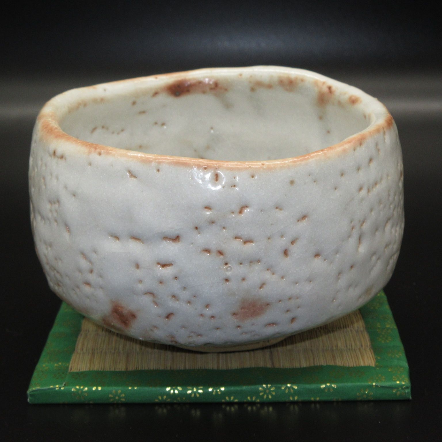 ☆ 美濃焼 志野 抹茶茶碗 抹茶碗 茶器 茶道具 桐箱入 00236